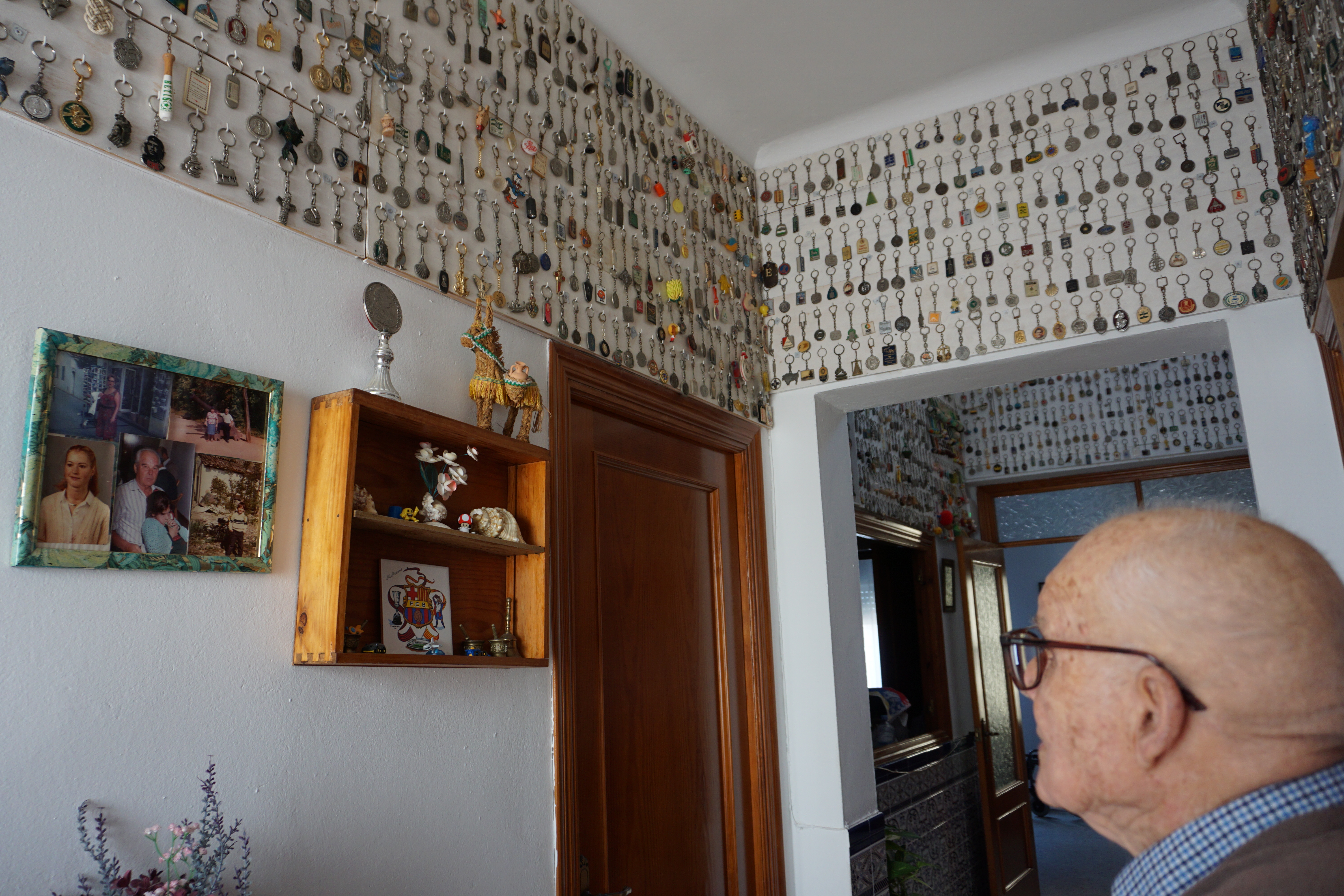 LA VENTANA DE UN CARROSALEÑO CECILIO Y CARMEN (26)