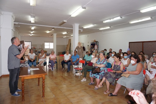 CHARLA INFORMATIVA TALLER ABUELA (3)