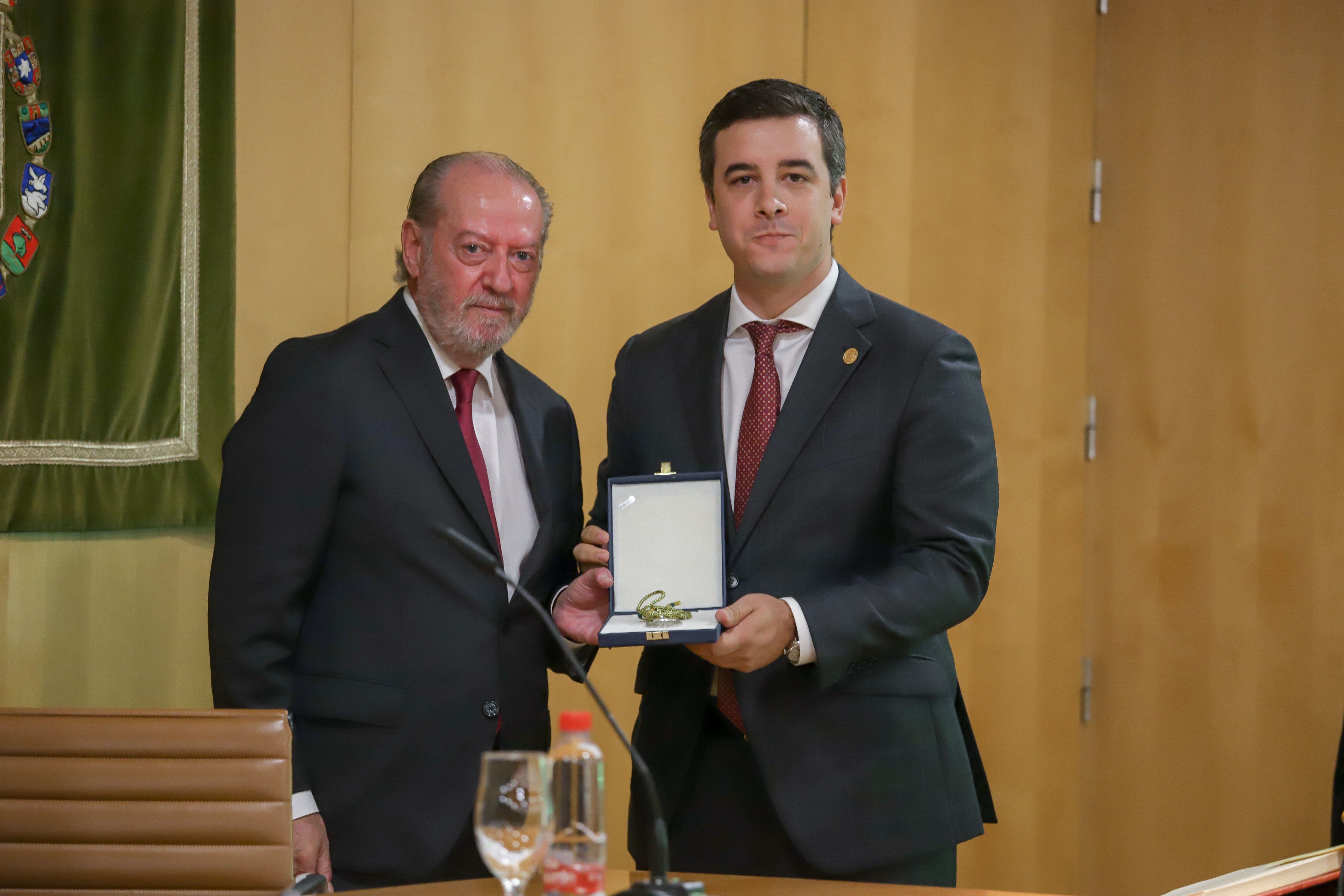 TOMA DE RODRIGO COMO DIPUTADO (5)