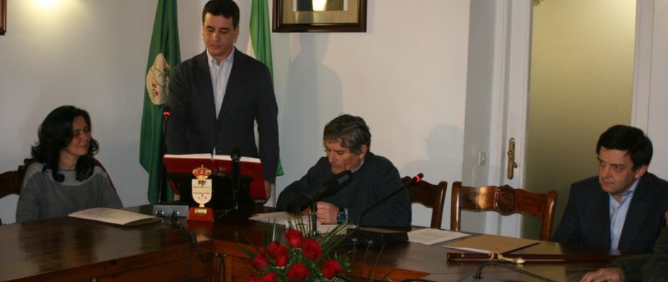 nuevo_alcalde_rodrigo_y_nuevo_concejal_03.JPG