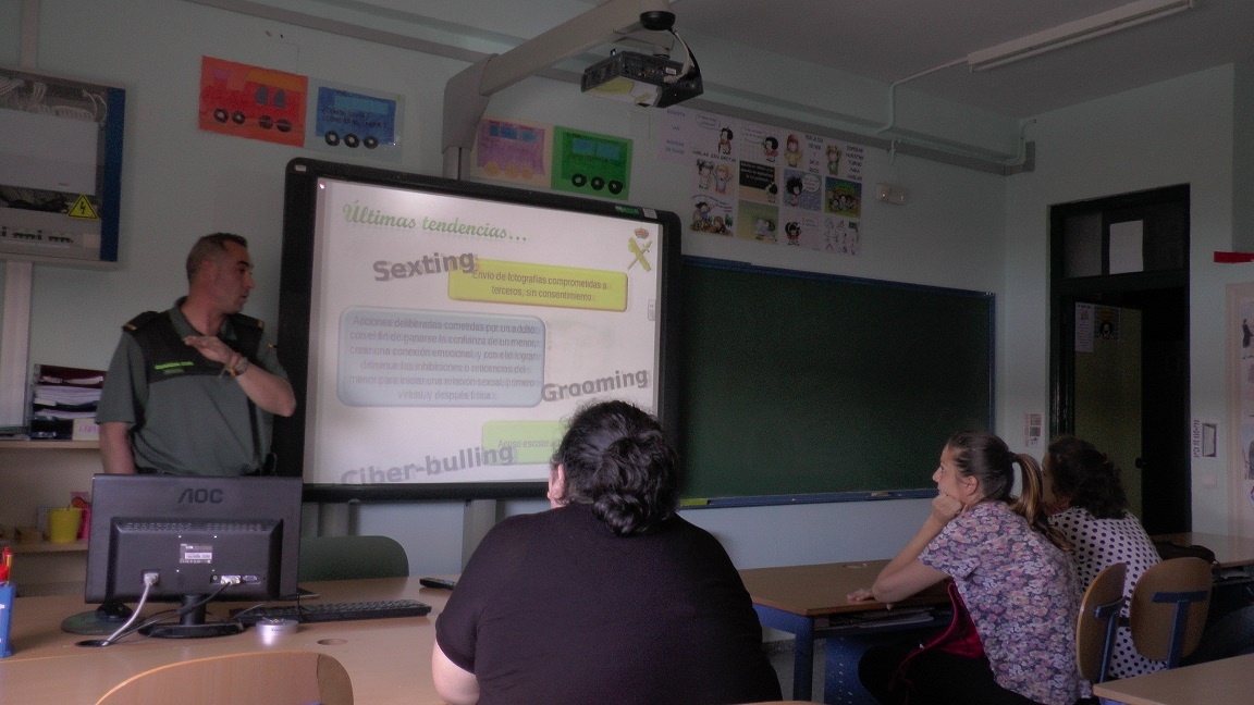 CHARLA PADRES MOVILES (1)